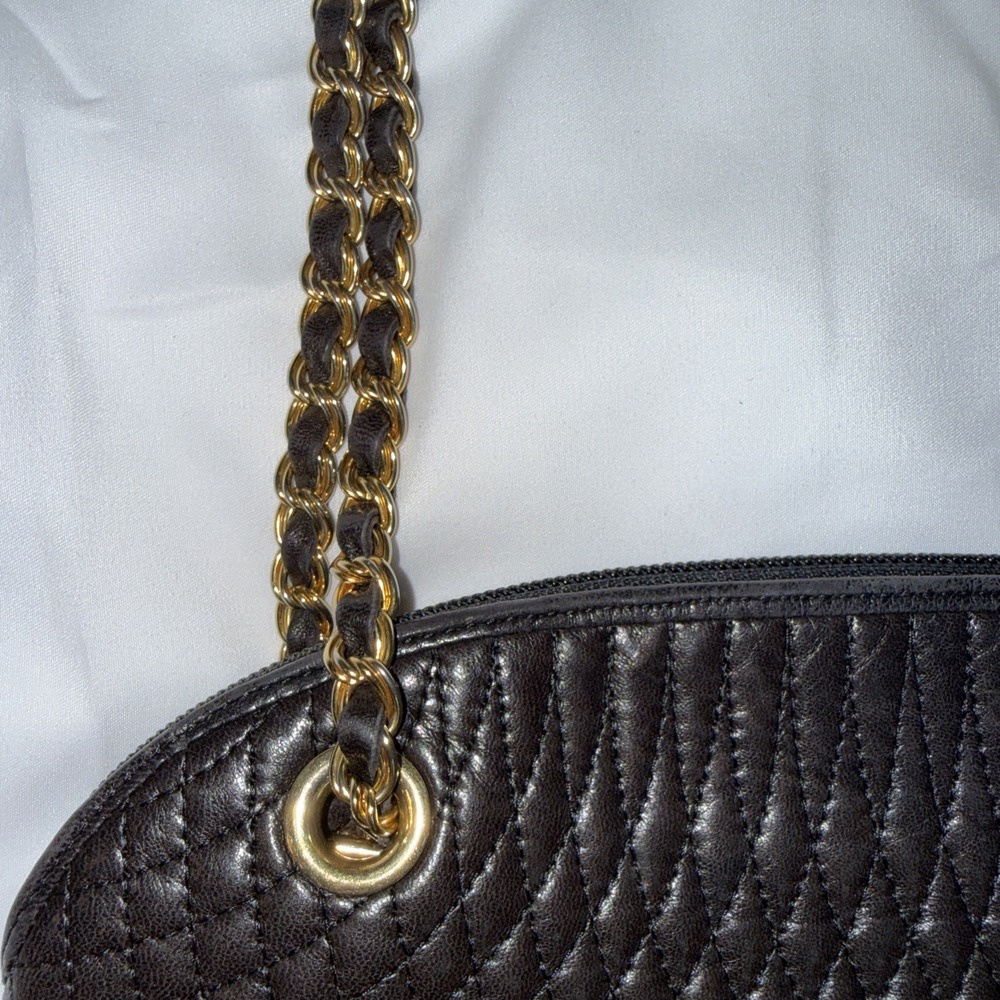 Bally Vintage Black Italian Leather Quilted Shoulder Bag Gold Chain Straps 1980s - Picture 5 of 15